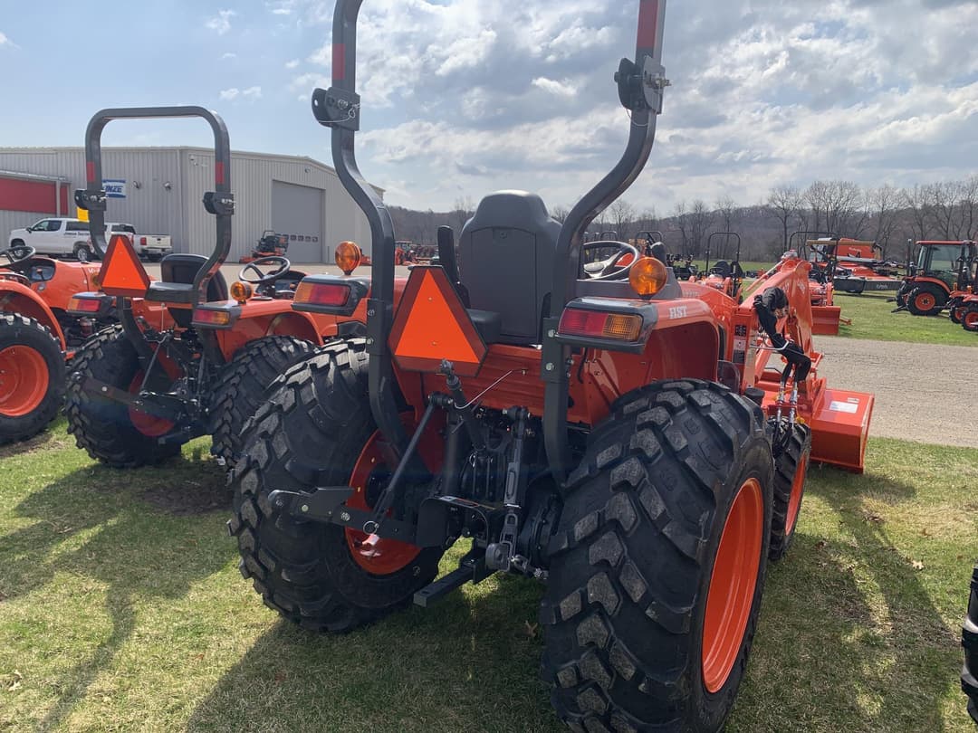 Image of Kubota L3560HST-LE Image 1
