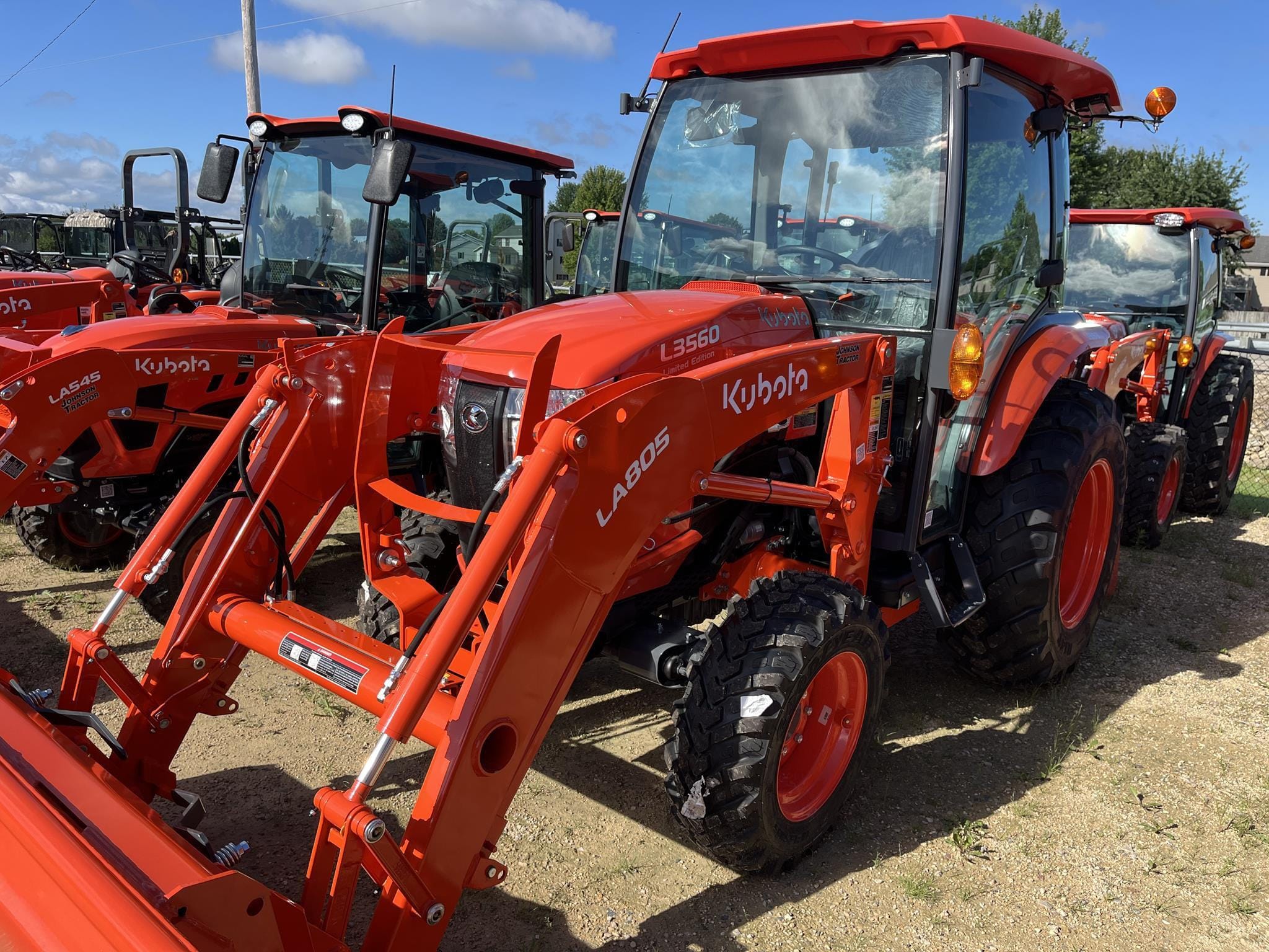2025 Kubota L3560HSTC-LE Equipment Image0