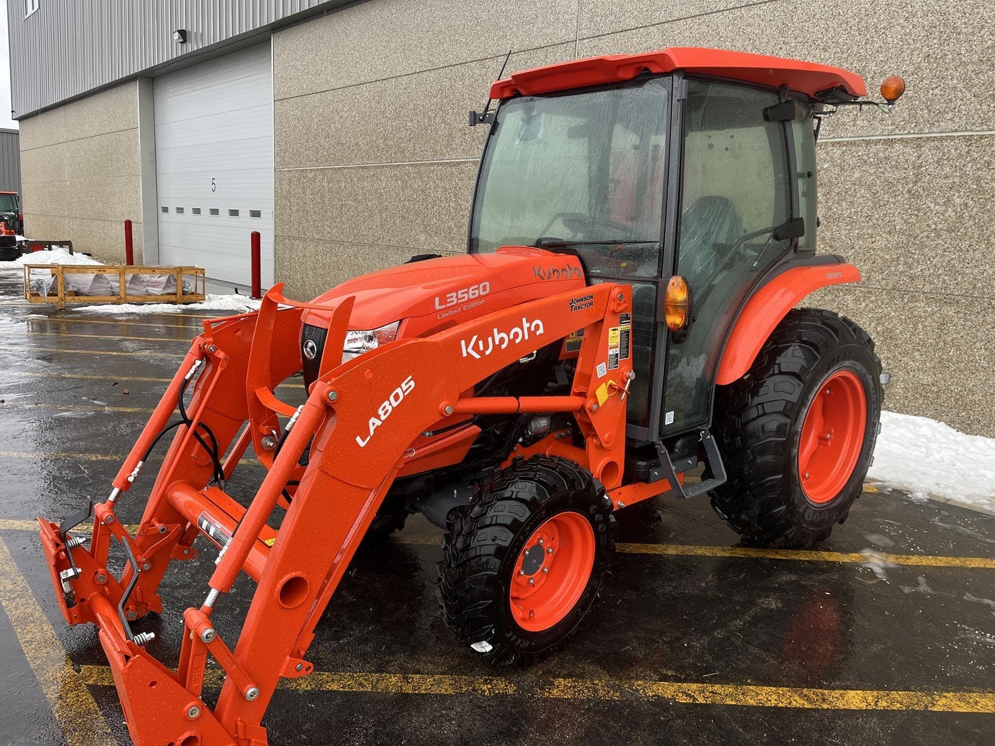 2025 Kubota L3560 Equipment Image0