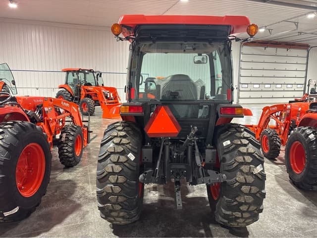 Image of Kubota L3560HSTC-LE equipment image 3