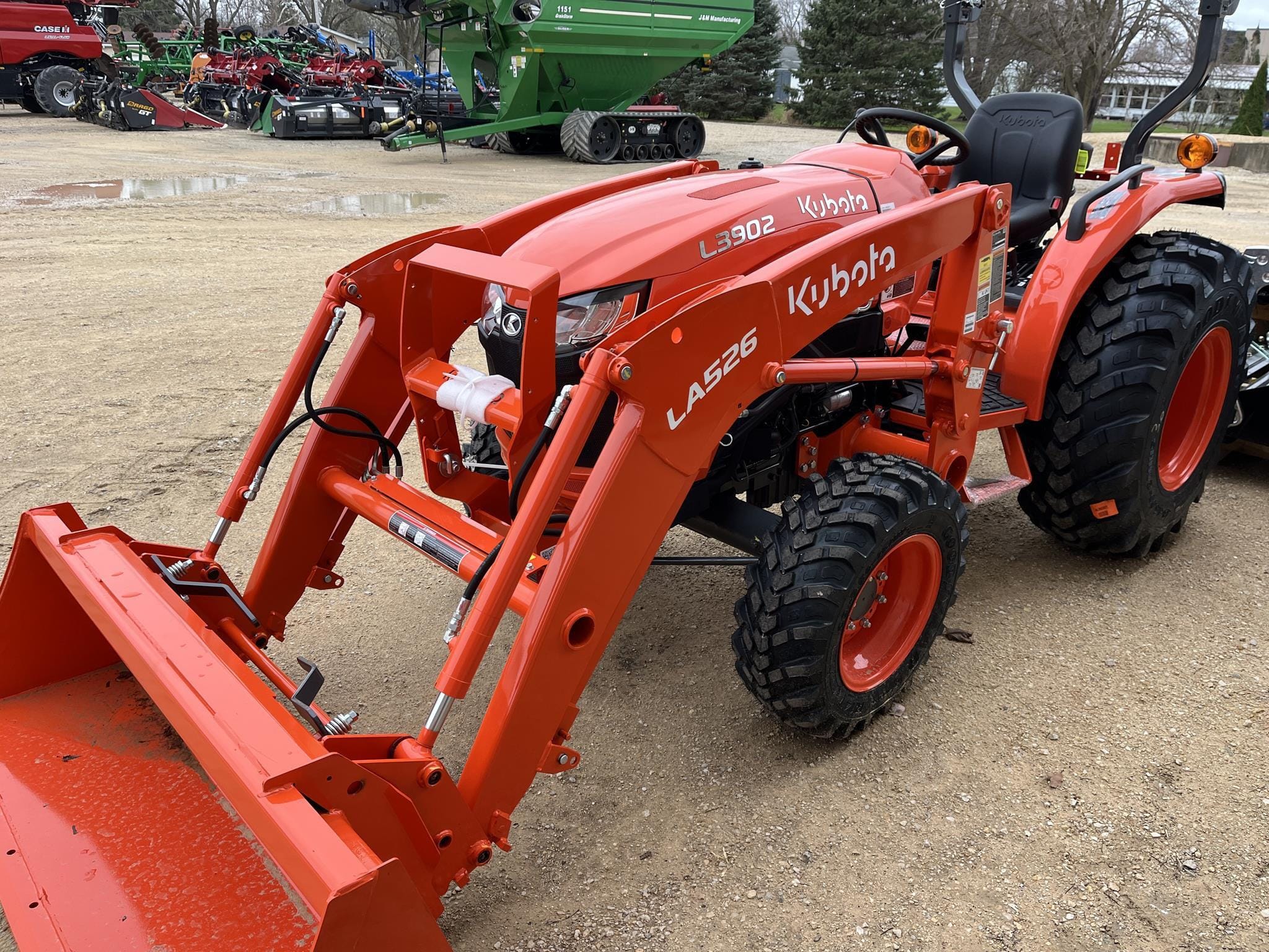 Main image Kubota L3902HST