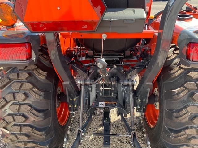 Image of Kubota L3902HST equipment image 1