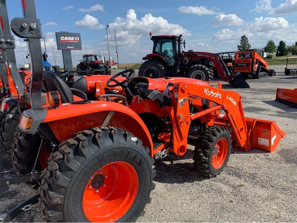 2025 Kubota L3902HST Equipment Image0