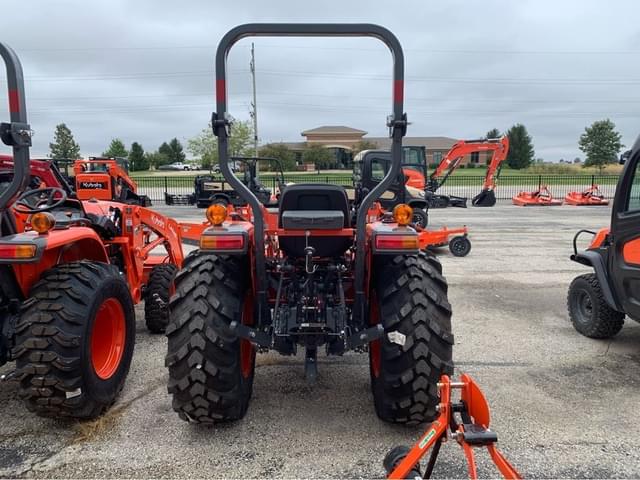 Image of Kubota L3902HST equipment image 3