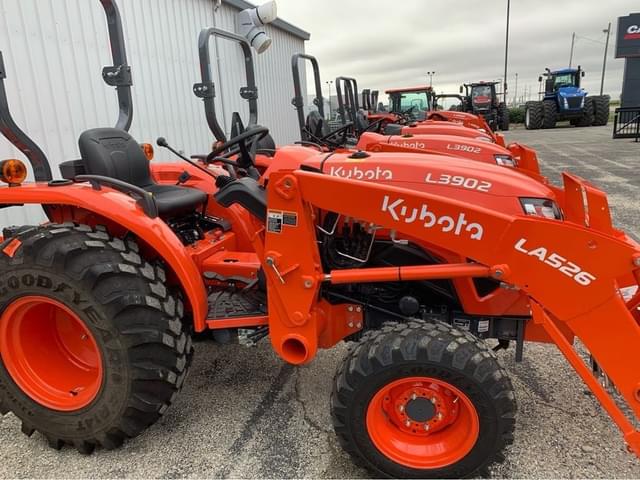 Image of Kubota L3902HST equipment image 1