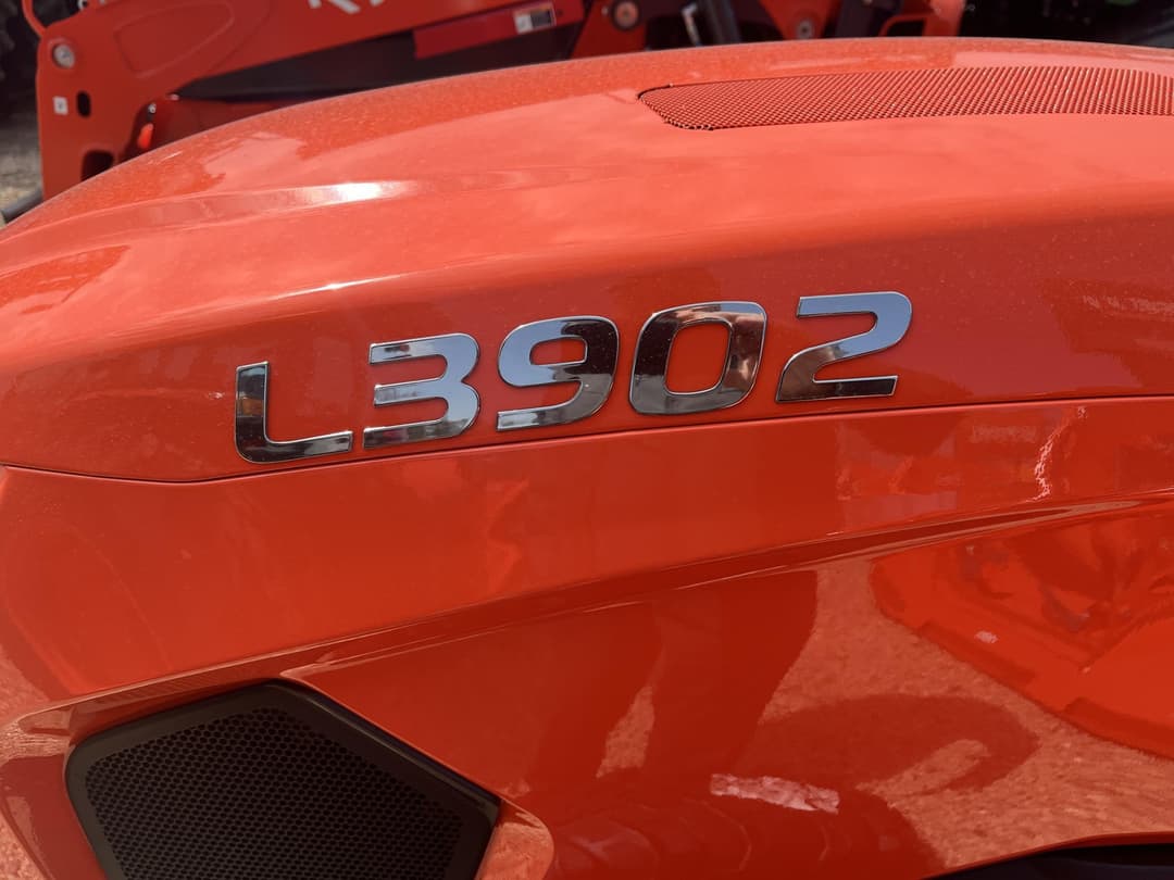 Image of Kubota L3902HST Image 1