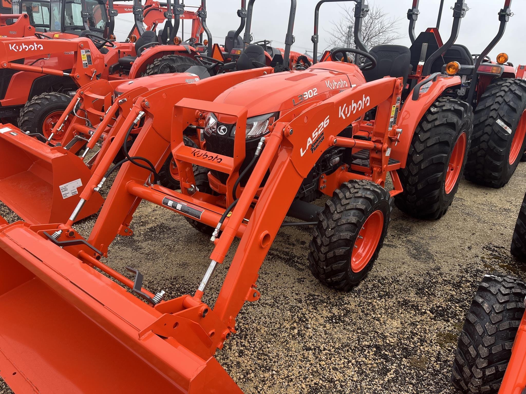 Main image Kubota L3902HST