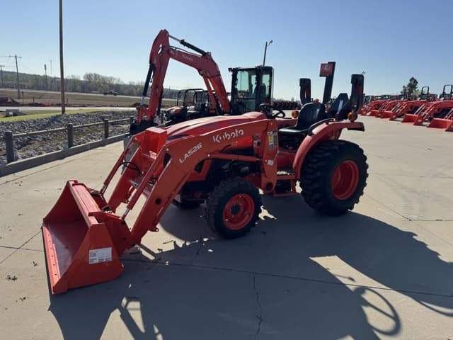 Image of Kubota L3902HST equipment image 1