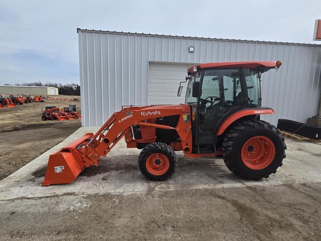 Image of Kubota L4760 equipment image 2