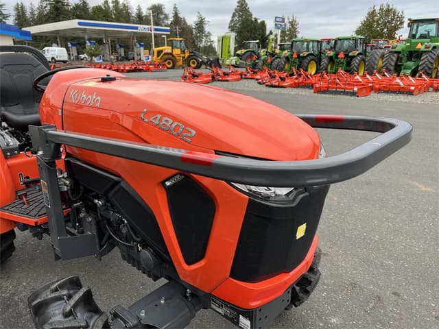 Image of Kubota L4802DTN equipment image 4