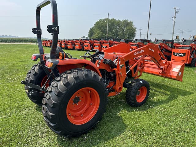 Image of Kubota L4802HST equipment image 2