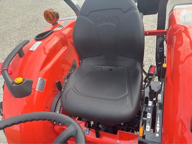 Image of Kubota L4802HST equipment image 1