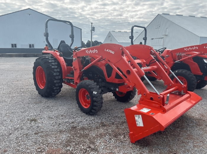 Image of Kubota L4802HST Image 1