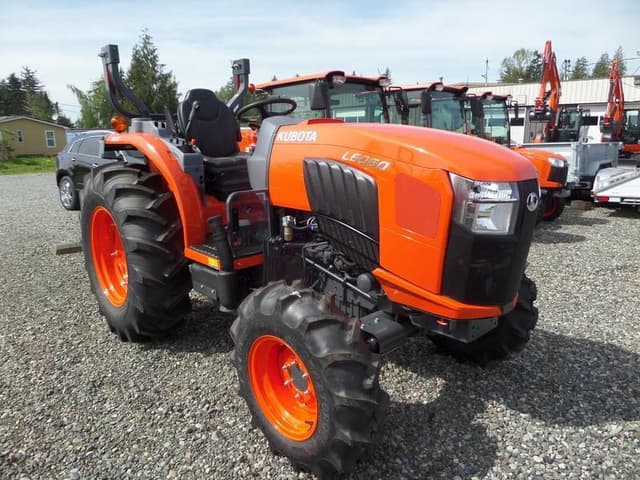 Image of Kubota L6060HST equipment image 4