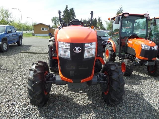 Image of Kubota L6060HST equipment image 2