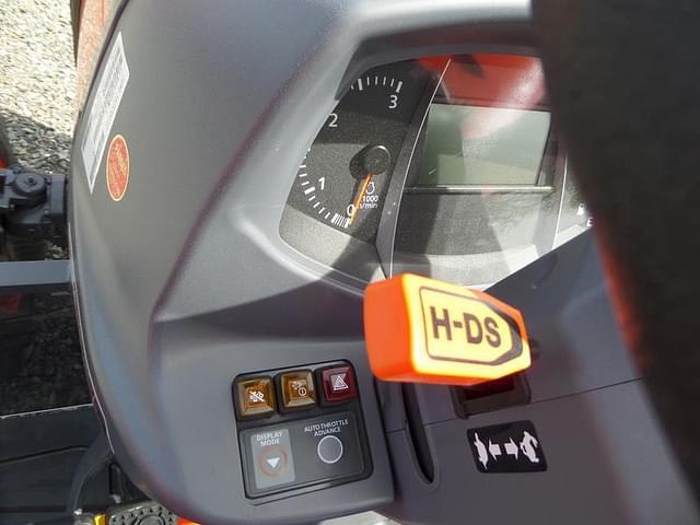 Image of Kubota L6060 equipment image 3