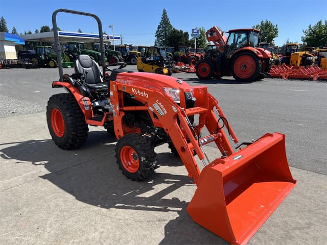 Image of Kubota LX2620HSD equipment image 3