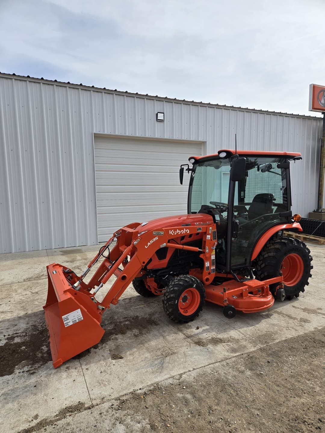 Image of Kubota LX2620HSDC Primary image
