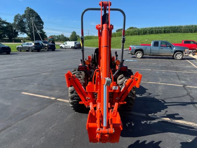 Image of Kubota LX2620SU equipment image 4