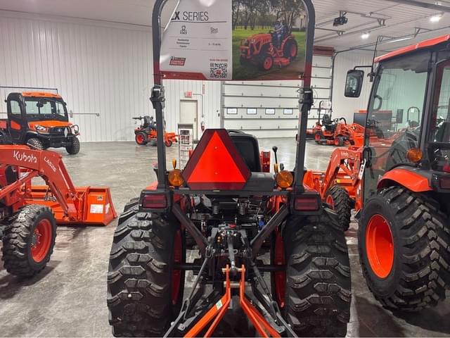 Image of Kubota LX2620SUHSD equipment image 4