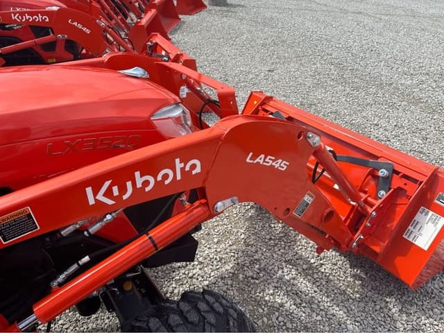 Image of Kubota LX3520HSD equipment image 4
