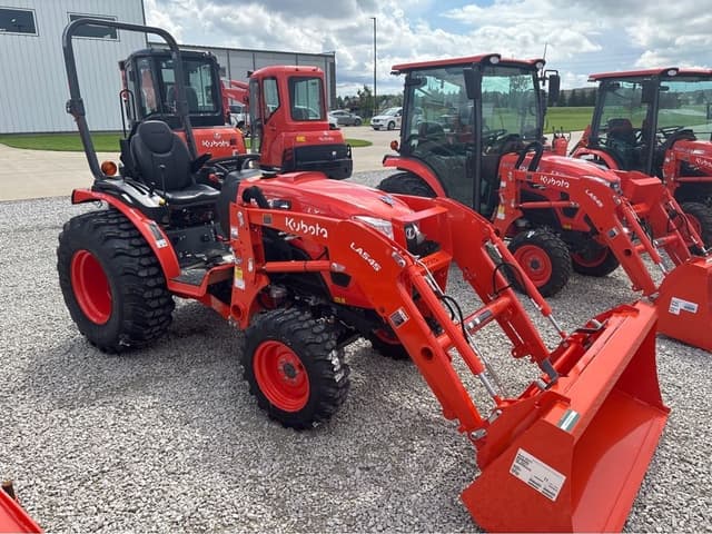 Image of Kubota LX3520HSD equipment image 3