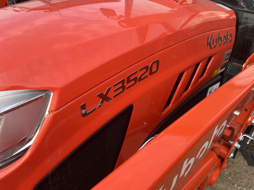 Image of Kubota LX3520HSDC Image 1