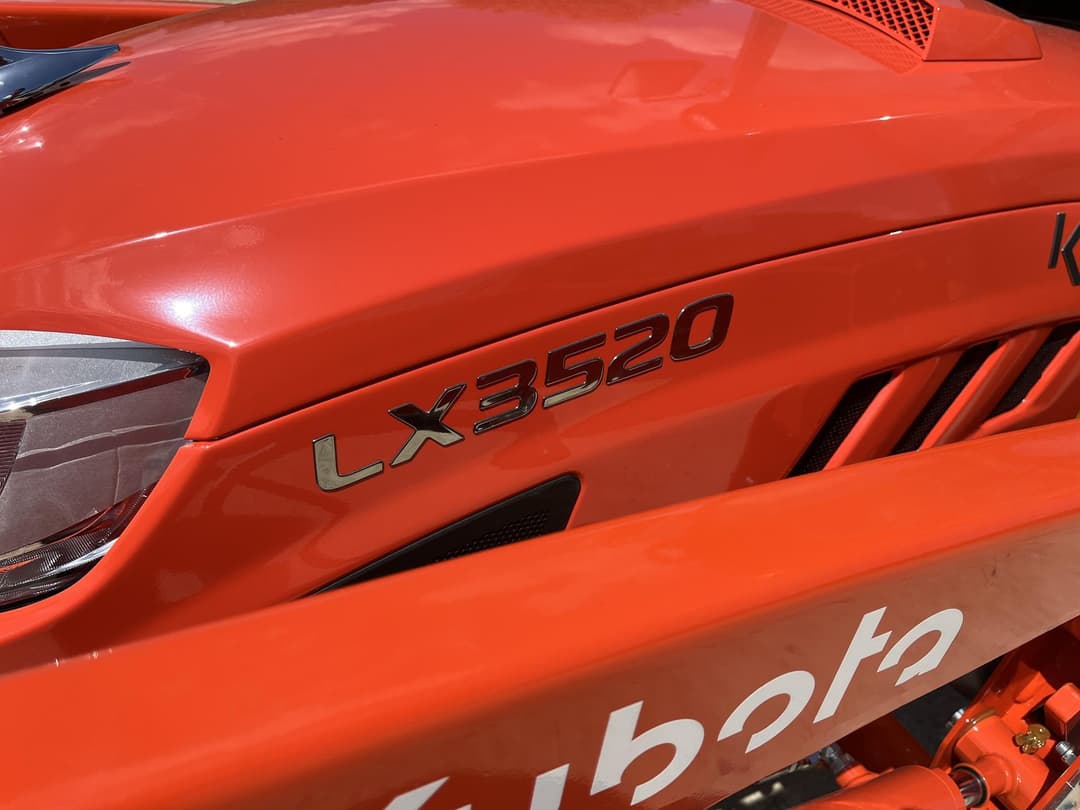 Image of Kubota LX3520HSDC Image 1