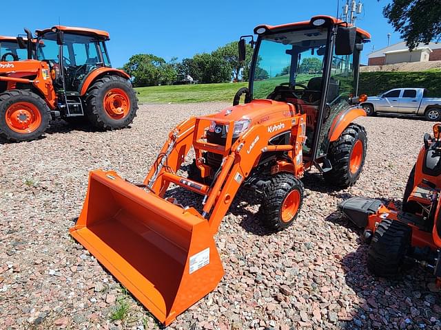 Image of Kubota LX3520HSDC equipment image 3