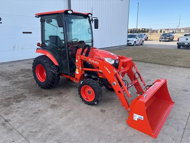 Image of Kubota LX3520HSDC equipment image 2