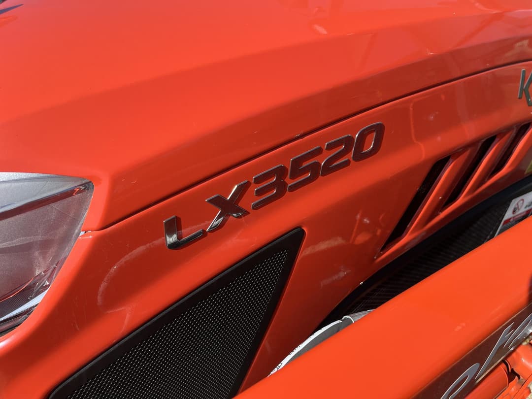 Image of Kubota LX3520HSDC Image 1