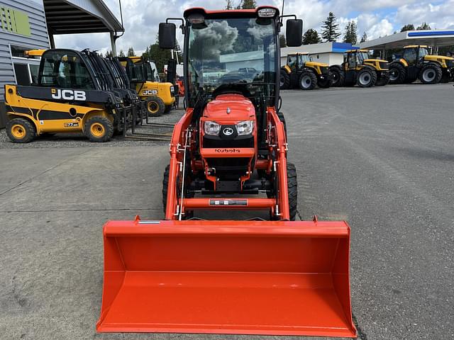 Image of Kubota LX3520SUHSDC equipment image 2
