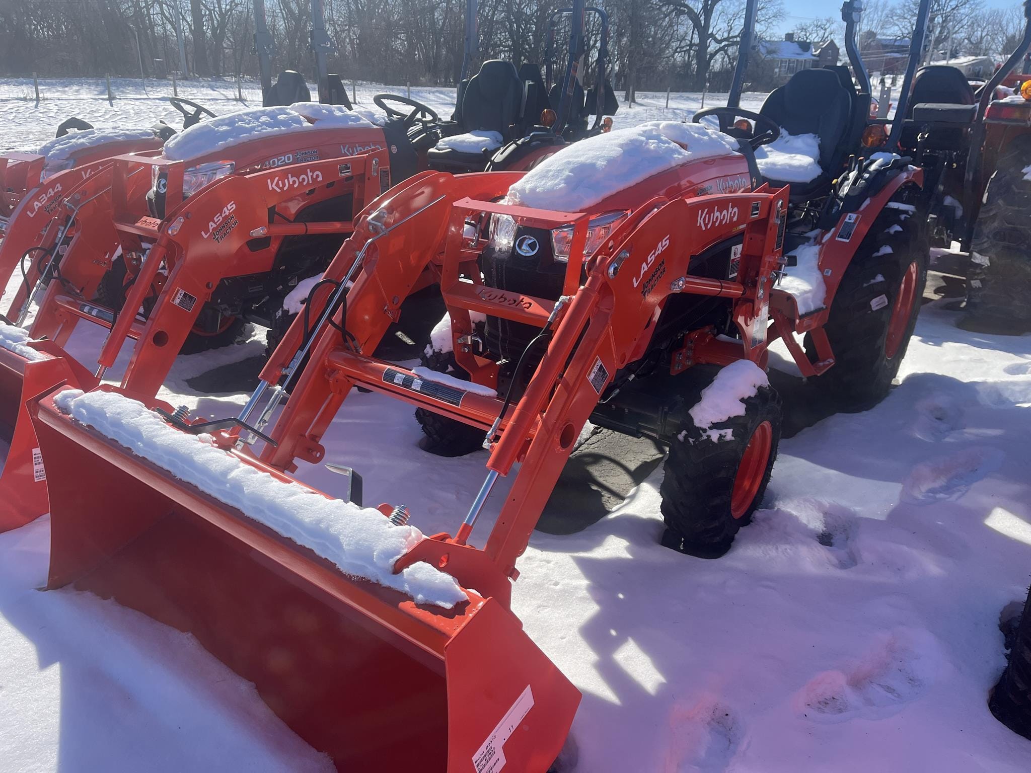 2025 Kubota LX4020HSD Equipment Image0