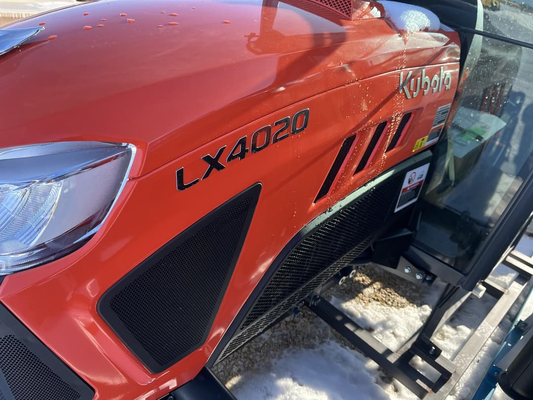 Image of Kubota LX4020HSDC Image 1