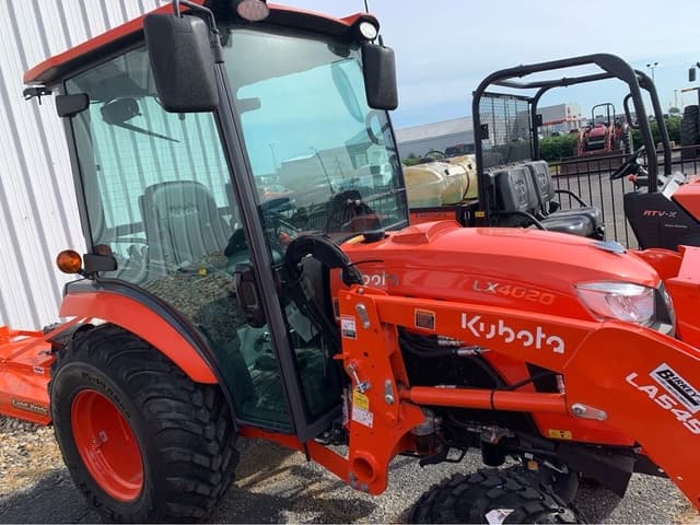 Image of Kubota LX4020HSDC equipment image 1