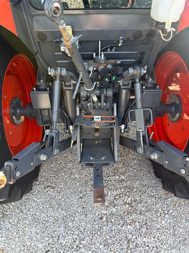 Image of Kubota LA1154 equipment image 4