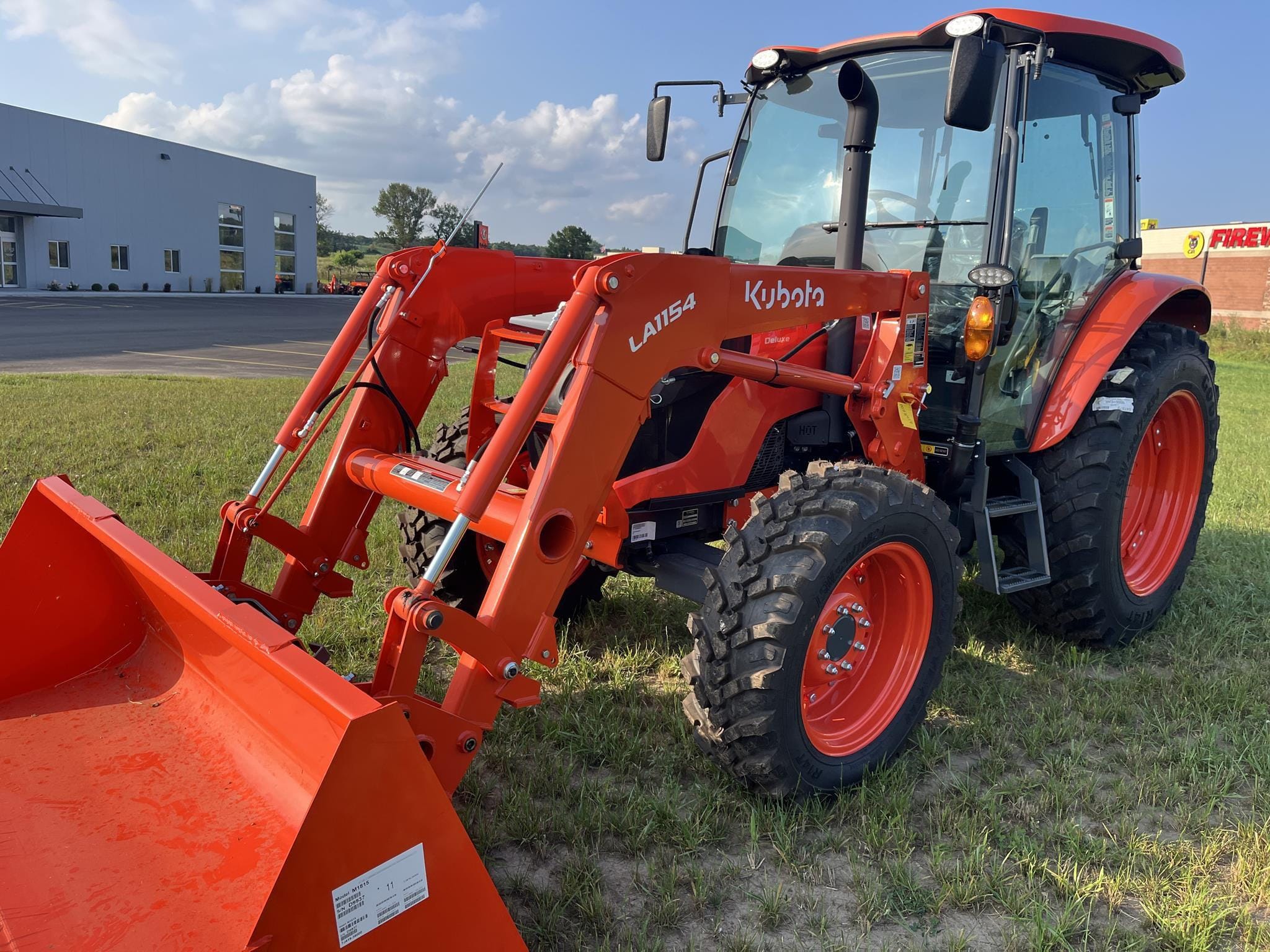 2025 Kubota M4-071HDC12 Equipment Image0