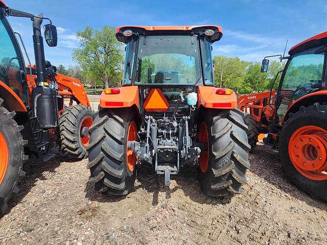 Image of Kubota M5-111 equipment image 4