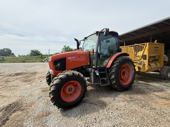 Image of Kubota M6-141 equipment image 4