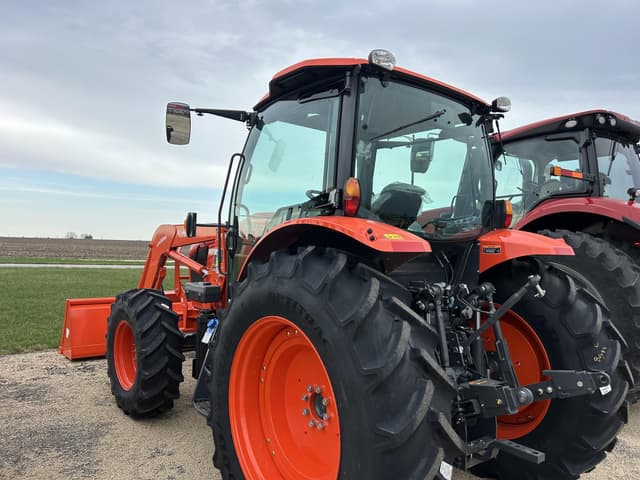 Image of Kubota M6-141DTC equipment image 2