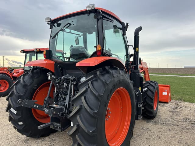 Image of Kubota M6-141DTC equipment image 3