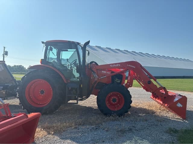 Image of Kubota M6-141DTC equipment image 4
