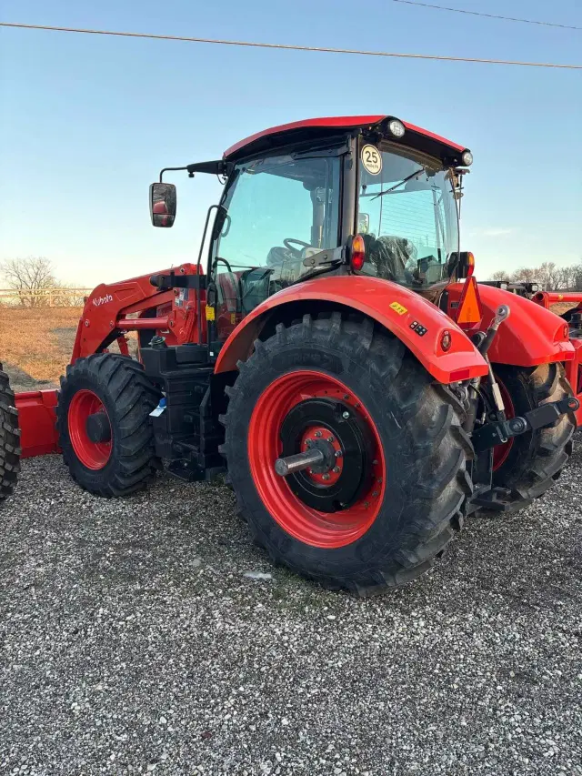 Image of Kubota M7.154 equipment image 4