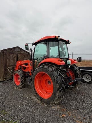 Image of Kubota M7060 equipment image 3