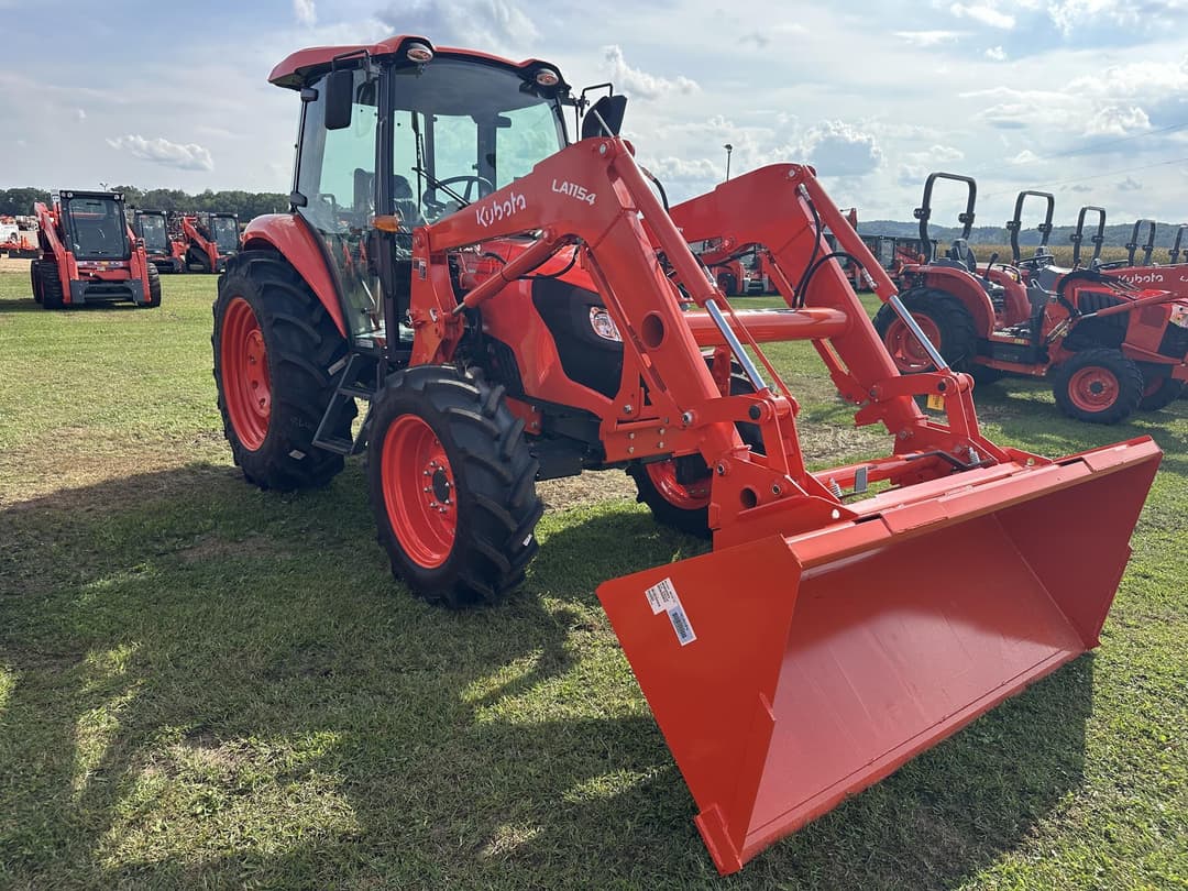 Image of Kubota M7060HDC Image 1