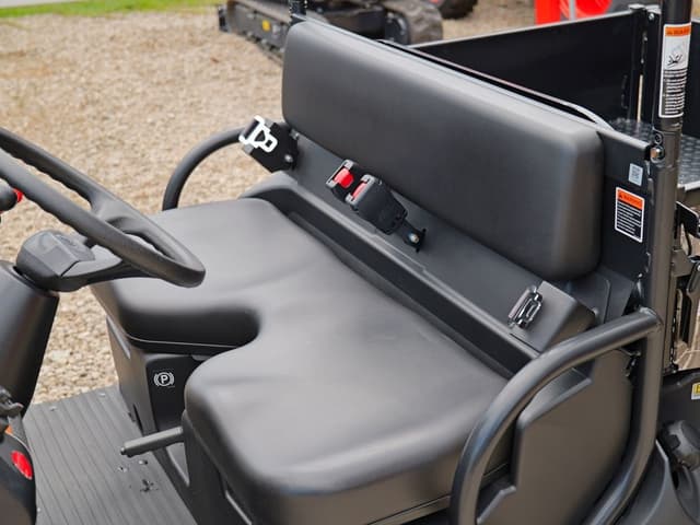Image of Kubota RTV520 equipment image 4