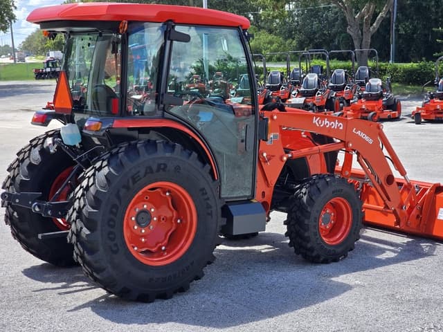 Image of Kubota MX4900 equipment image 3
