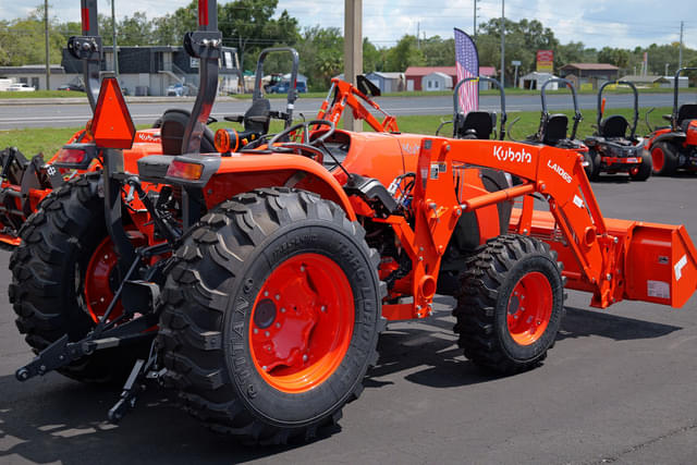 Image of Kubota MX6000 equipment image 3