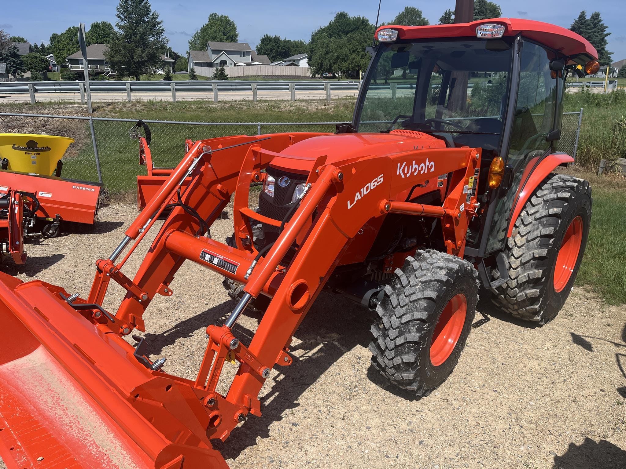 2025 Kubota MX4900HSTC Equipment Image0