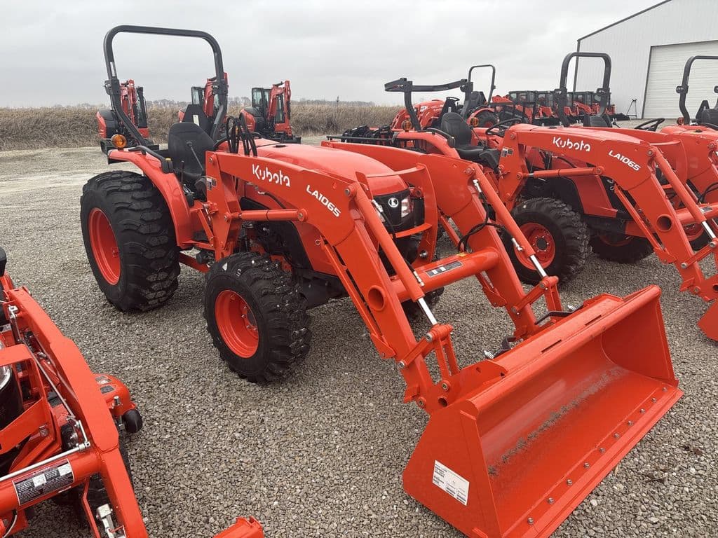 Image of Kubota MX5400HST Primary image